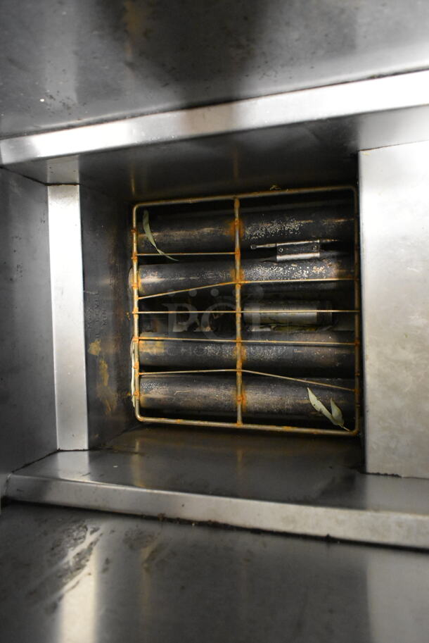 Pitco Frialator 14S Stainless Steel Commercial Floor Style Natural Gas Powered Deep Fat Fryer w/ Side Splash Guards on Commercial Casters. 110,000 BTU. - Image 4 of 8