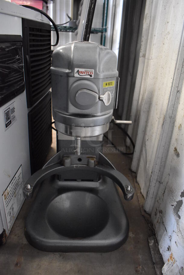 Avantco 177MIX8GY Metal Countertop 8 Quart Planetary Dough Mixer. 120 Volts, 1 Phase. 12x15x19. Tested and Does Not Power On - Image 2 of 5