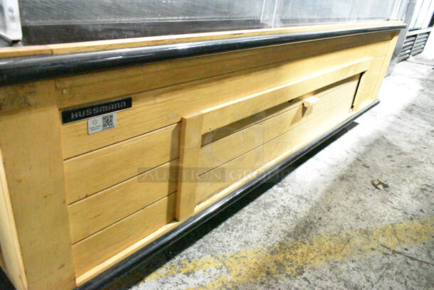 Hussmann Q3-SS-6S Metal Commercial Floor Style Horizontal Reach In Grab N Go Merchandiser. 120/208-240 Volts, 1 Phase.  - Image 4 of 8