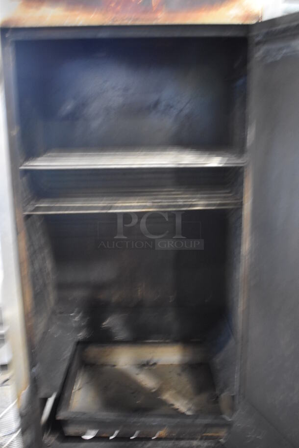 Stainless Steel Commercial Natural Gas Powered Vertical Chinese Smoker.  - Image 3 of 5
