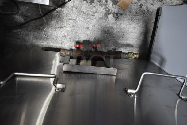 Isofil Stainless Steel Commercial Natural Gas Powered Tandoor / Tandoori Oven on Commercial Casters. - Image 5 of 6