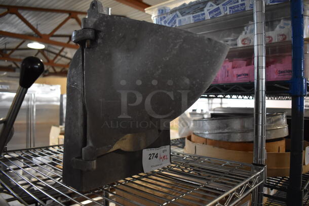 Metal Pelican Head w/ Shredding Blade.  - Image 2 of 10