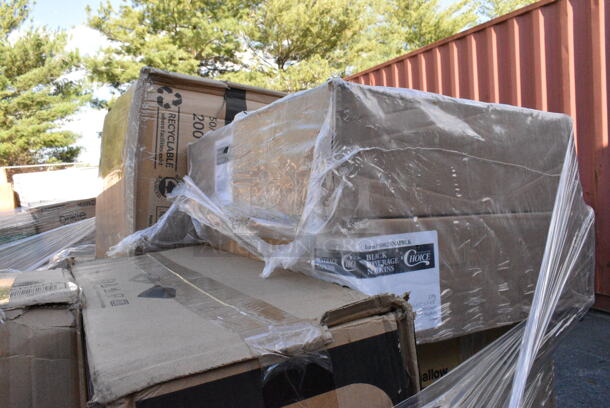 26 BRAND NEW! Items Including 760VP64 Carnival King 64 oz. Popcorn Bucket - 360/Case, 795PTOKFT2 Choice Kraft Microwavable Folded Paper #2 Take-Out Container 7 3/4" x 5 1/2" x 1 7/8" - 200/Case, 127CH16S Choice 16 oz. Clear RPET Shallow Hinged Deli Container - 200/Case, 245CB12PLN Choice 12" x 12" x 2" Kraft Customizable Corrugated Plain Pizza Box - 50/Case, 128HD12COMBO Choice Heavy Duty 12 oz. Microwavable Translucent Plastic Deli Container and Lid Combo Pack - 240/Case, 795PTOBK3 Choice 7 3/4" x 5 1/2" x 2 1/2" Black Microwavable Folded Paper #3 Take-Out Container - 200/Case. 26 Times Your Bid!  - Image 10 of 12
