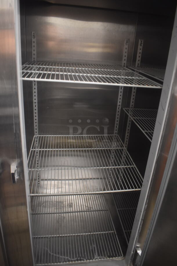 Continental DL3RE-SS Commercial Stainless Steel Three-Door Reach-In Cooler With Pan Racks And Polycoated Shelves. 115V, 1 Phase. Tested and Working! - Image 5 of 7