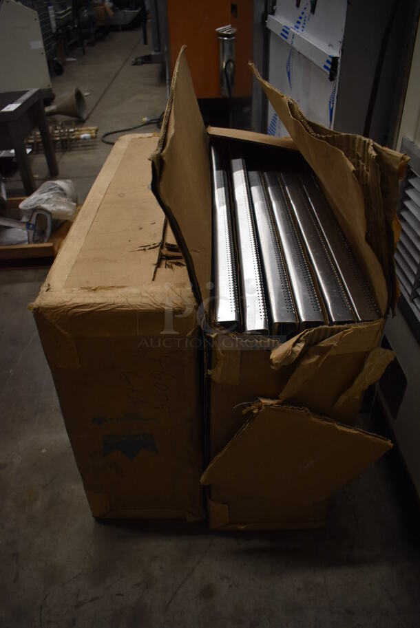 12 BRAND NEW IN BOX! Metal Perforated 5 Loaf Baking Pans. 18x26x1.5. 12 Times Your Bid! - Image 5 of 6