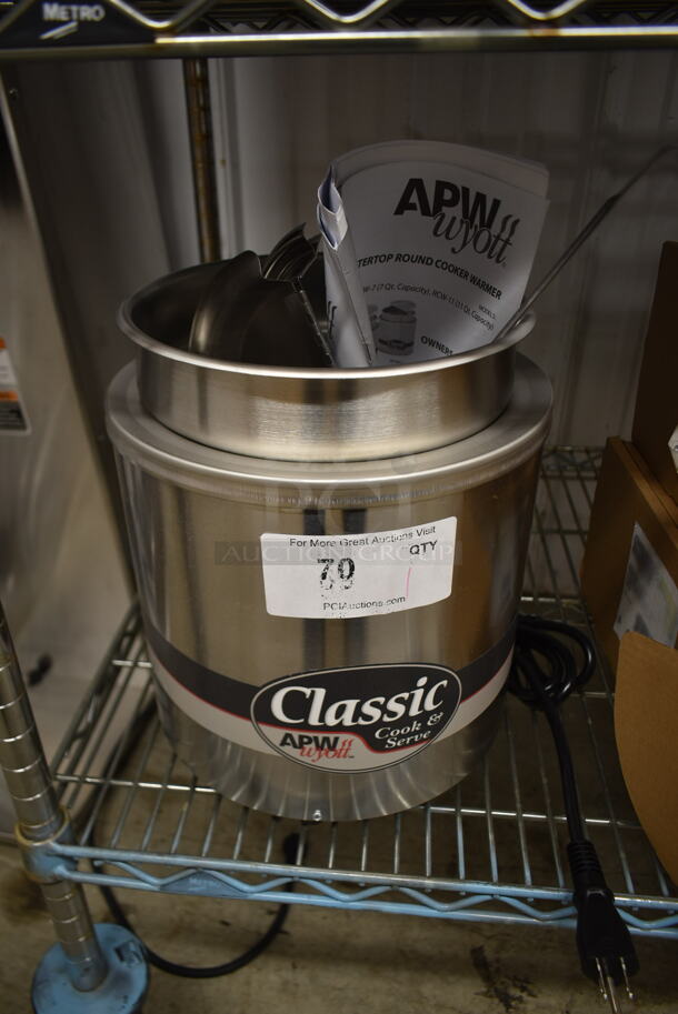 BRAND NEW SCRATCH AND DENT! APW Wyott RCW-7 Stainless Steel Commercial Countertop Soup Kettle Food Warmer w/ Drop In and Lid. 120 Volts, 1 Phase. Tested and Working! - Image 2 of 6