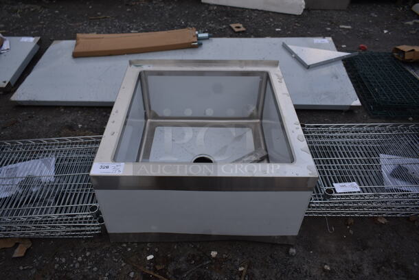 BRAND NEW SCRATCH AND DENT! Regency 600SM242412 16-Gauge Stainless Steel One Compartment Floor Mop Sink - 24" x 24" x 12" Bowl - Image 2 of 4