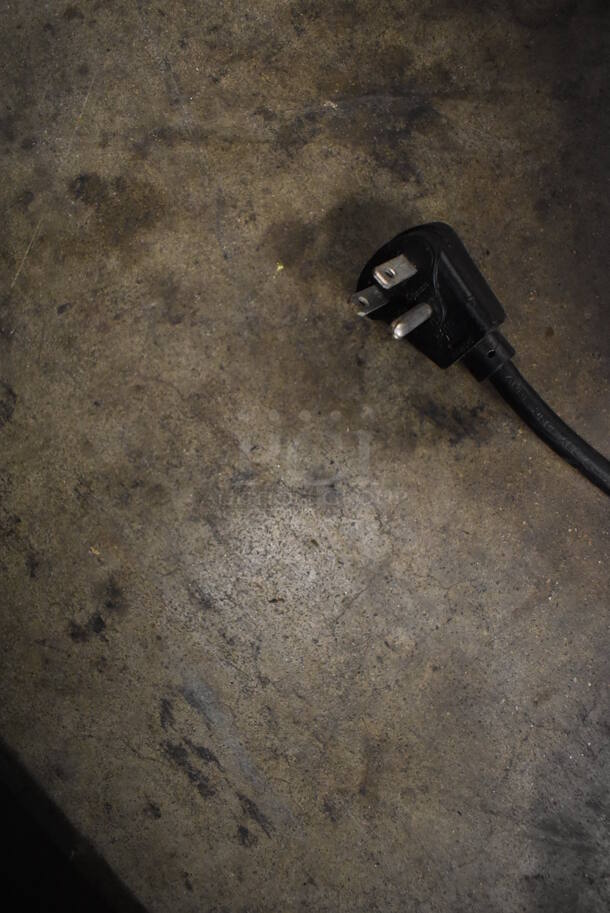 Scotsman CU1526MA-1E Stainless Steel Commercial Self Contained Undercounter Ice Machine. Missing Lid. 115 Volts, 1 Phase. 26x27x33 - Image 9 of 10