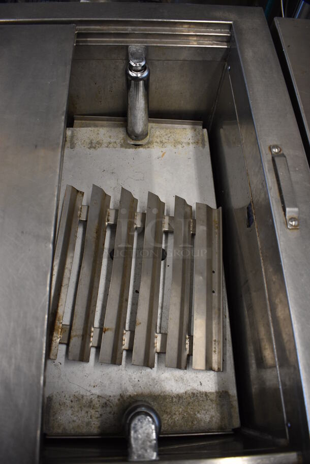 Shelleymatic N860SSP Stainless Steel Commercial Refrigerated Beverage Transport Unit on Commercial Casters. 115 Volts, 1 Phase. 44x30x36.5. Tested and Does Not Power On - Image 6 of 10