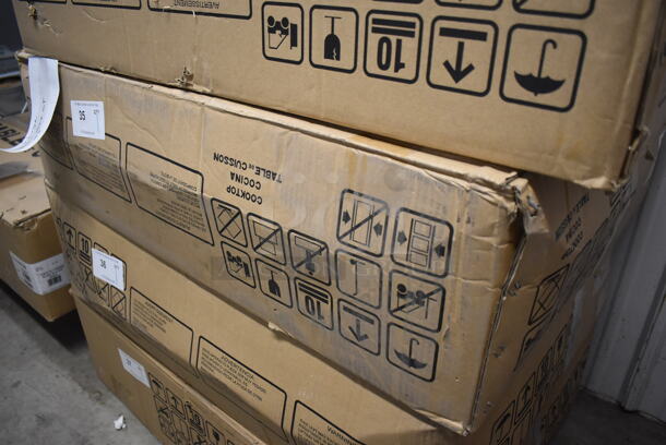 BRAND NEW SCRATCH AND DENT! Frigidaire GCCG3048AB 30" 5 Burner Gas Cooktop. Stock Picture Used For Gallery Picture. - Image 2 of 4