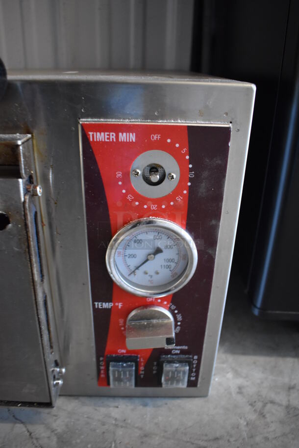 Avantco 177DPO18S Stainless Steel Commercial Countertop Electric Powered Single Deck Pizza Oven. 120 Volts, 1 Phase. 28x22x12. Tested and Working! - Image 2 of 9