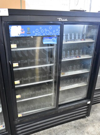 2016 True GDM-41SL-60-HC-LD Metal Commercial 2 Door Reach In Cooler Merchandiser w/ Poly Coated Racks. 115 Volts, 1 Phase. Tested and Working!