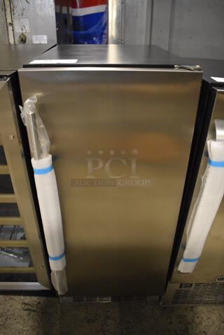 BRAND NEW SCRATCH AND DENT! Danby DIM32D1BSSPR Stainless Steel Self Contained Ice Maker. 115 Volts, 1 Phase. 15x24x34. Tested and Working!