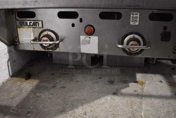 Star Ultra Max Stainless Steel Commercial Countertop Natural Gas Powered Charbroiler Grill.  - Image 4 of 4