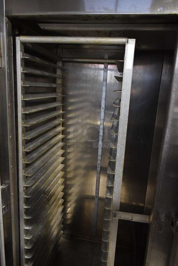 Traulsen RRI 2-23 LUT Stainless Steel Commercial 2 Door Reach In Cooler w/ 2 Metal Pan Racks. 115 Volts, 1 Phase. Tested and Working! - Image 5 of 9