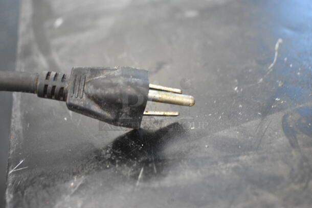 2022 Bunn VPS Stainless Steel Commercial Countertop Coffee Machine w/ Poly Brew Basket. 120 Volts, 1 Phase.  - Image 5 of 5