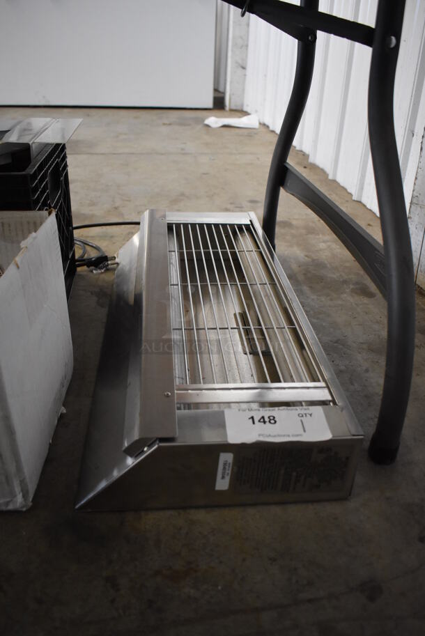Gilbert 225GT Metal Commercial Bug Zapper. 120 Volts, 1 Phase. 28x11.5x4. Tested and Working! - Image 2 of 4