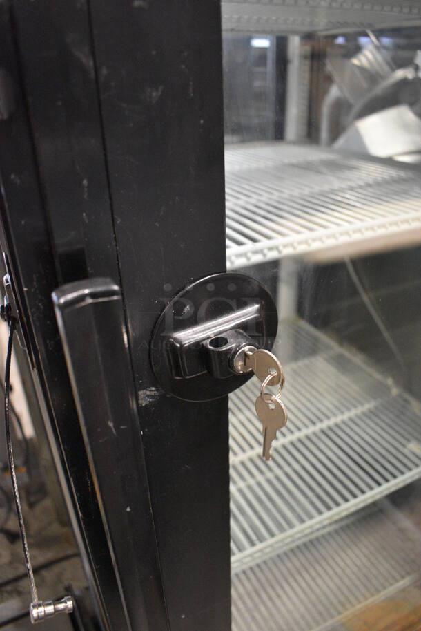 True Model G4SM-23 Metal Commercial Single Door Reach In Cooler Merchandiser w/ Poly Coated Racks. 115 Volts, 1 Phase. 27x31x79. Tested and Working! - Image 4 of 7