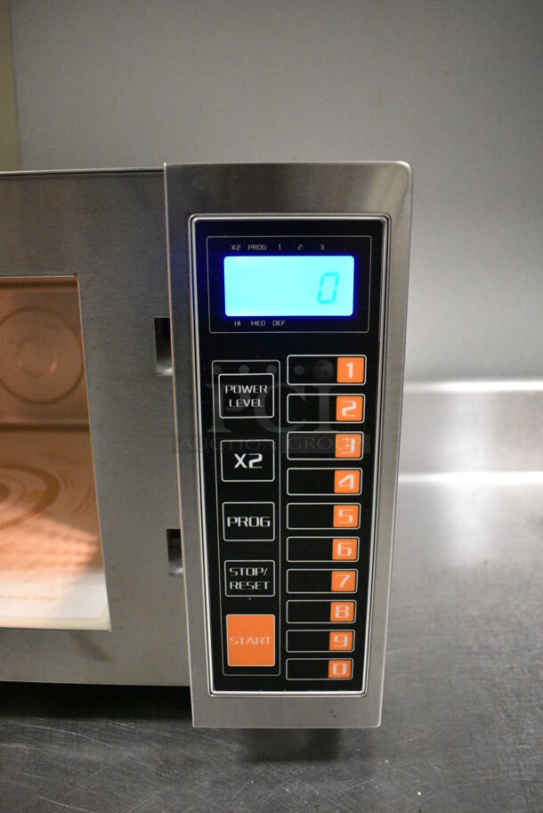 Templeton AFA-GMW-002 Stainless Steel Commercial Countertop Microwave Oven. 120 Volts, 1 Phase. 20.5x17x12. Item Was in Working Condition on Last Day of Business. (kitchen) - Image 6 of 7