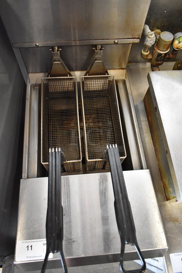 Henny Penny OEA-F Stainless Steel Commercial Floor Style Electric Powered Deep Fat Fryer w/ 2 Metal Fry Baskets on Commercial Casters. 208 Volts, 3 Phase.  - Image 2 of 6