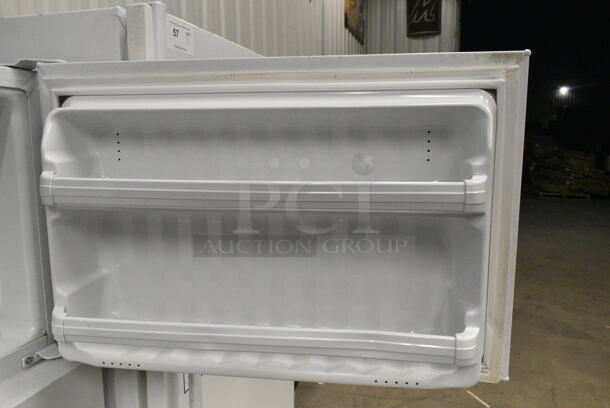 General Electric GE HTR15ABMDRWW Metal Cooler w/ Freezer. 115 Volts, 1 Phase. Tested and Working! - Image 3 of 6