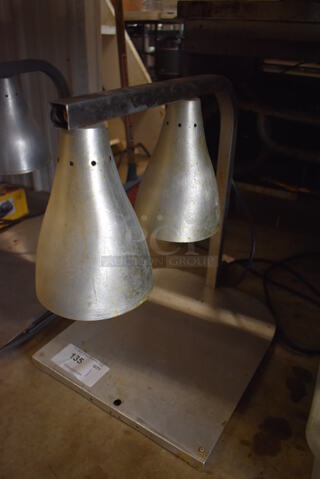 Eagle BW-2 Metal Commercial Countertop 2 Head Warming Lamp. 120 Volts, 1 Phase. 14x19x20