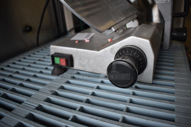 Metal Commercial Countertop Meat Slicer. 115 Volts, 1 Phase. 21x17x16. Tested and Working! - Image 4 of 6
