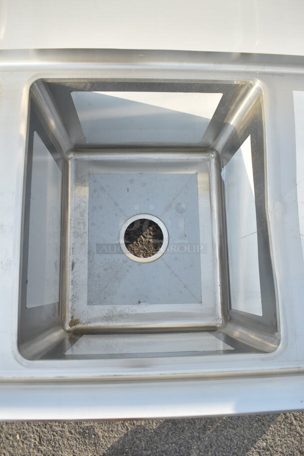 BRAND NEW SCRATCH AND DENT! Regency 600S31416212 70" 16 Gauge Stainless Steel Three Compartment Sink with Galvanized Steel Legs and Two Drainboards - 14" x 16" x 12" Bowls - Image 5 of 9
