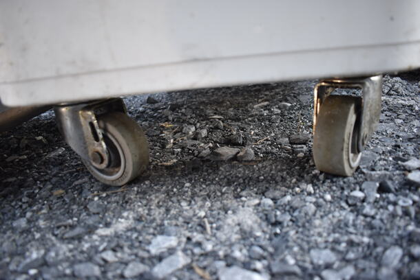 White Poly Ingredient Bin on Commercial Casters. 16x30x30 - Image 4 of 4