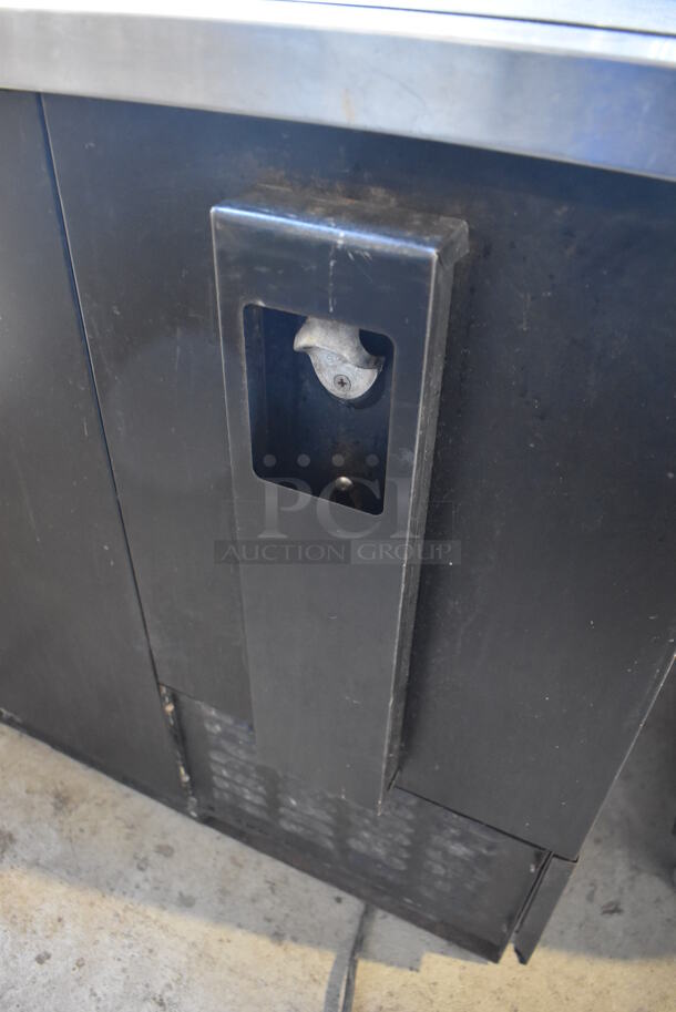 Continental CBC50 Stainless Steel Commercial Back Bar Cooler w/ 2 Sliding Lids. 50x28x34. Tested and Powers On But Does Not Get Cold - Image 3 of 6