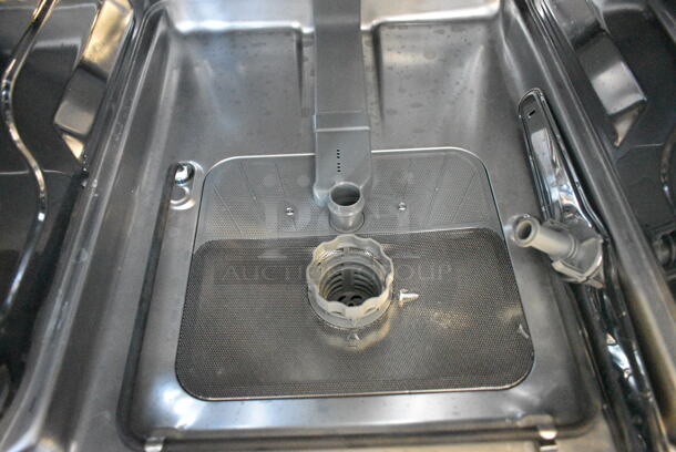 Honeywell HDS18SS 18" Dishwasher with 8 Place settings, 6 Washing Programs. 120 Volts, 1 Phase. - Image 6 of 7