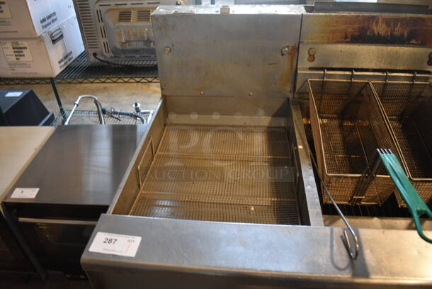 Pitco Frialator Model SG18 Stainless Steel Commercial Natural Gas Powered 2 Bay Deep Fat Fryer w/ Left Side Model SGBN Dumping Station and 4 Metal Fry Baskets on Commercial Casters. 140,000 BTU. 59x34.5x45.5 - Image 4 of 10
