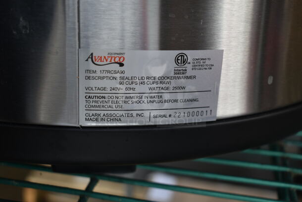 BRAND NEW SCRATCH AND DENT! 2023 Avantco 177RCSA90 Stainless Steel Commercial Countertop Electric Powered Rice Cooker. 240 Volts, 1 Phase.  - Image 5 of 5