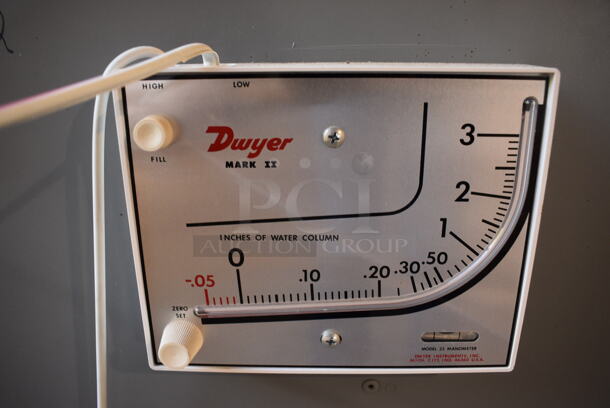 Dwyer Model IAT-300 Metal Commercial Unit w/ Mark II Manometer. 240 Volts, 3 Phase. 34x39x32 - Image 3 of 5