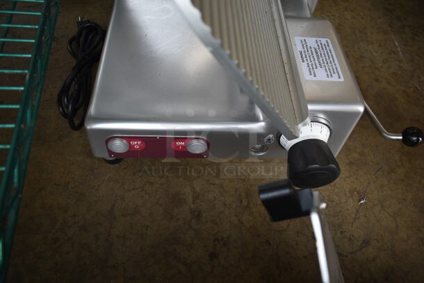 BRAND NEW SCRATCH AND DENT! Estella 348SLM13 Stainless Steel Commercial Countertop Automatic Meat Slicer w/ Blade Sharpener. 120 Volts, 1 Phase. Tested and Working! - Image 5 of 6