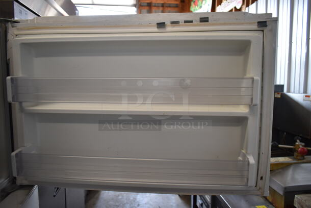 Whirlpool WRT511SZDW00 Metal Cooler Freezer Combo Unit. 115 Volts, 1 Phase. Tested and Powers On But Does Not Get Cold - Image 3 of 6