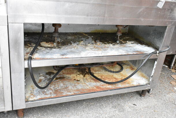 Stainless Steel Steam Table w/ 2 Metal Under Shelves.  - Image 5 of 5