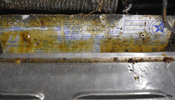 Garland SunFire Stainless Steel Commercial Natural Gas Powered 6 Burner Range w/ Flat Top Griddle, 2 Ovens, Over Shelf and Back Splash on Commercial Casters. 61x33x60 - Image 8 of 8