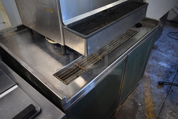 Stainless Steel Commercial 8 Flavor Carbonated Beverage Machine on Duke Stainless Steel Soda Station. - Image 9 of 12