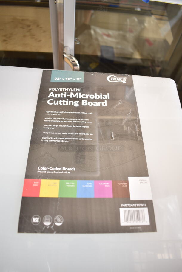 3 BRAND NEW SCRATCH AND DENT! Items; 407241875WH Choice 24" x 18" x 3/4" White Polyethylene Cutting Board, Two 407BUNFULL Choice Full Size 18" x 26" 19 Gauge Wire in Rim Aluminum Bun Pan / Sheet Pan. 3 Times Your Bid! - Image 4 of 6