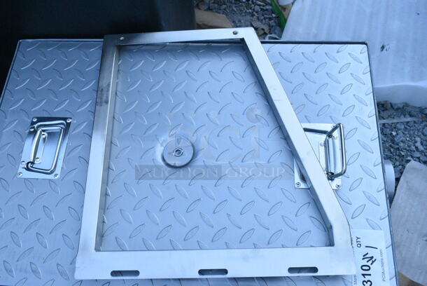 BRAND NEW SCRATCH AND DENT! Canarm ALX120-UD 12 1/4" Variable Speed Upblast Direct Drive Aluminum Exhauster ALX120-UD033V - 1400 CFM, 1650 RPM, 120/240 Volts, 1 Phase - Image 6 of 6