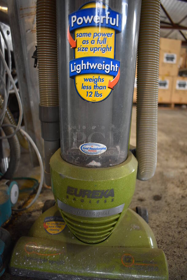 2 Various Vacuum Cleaners; Hoover Floor Mate SpinScrub and Eureka Bagless. Includes 12x9x37. 2 Times Your Bid! Tested and Working! - Image 3 of 3
