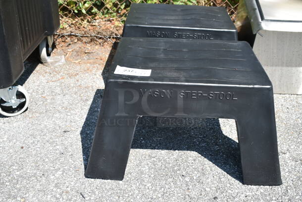 2 BRAND NEW SCRATCH AND DENT! Regency 600D182212SS 18" x 22" x 12" Black Plastic Step Stool / Aisle Display - 750 lb. Capacity. 2 Times Your Bid!  - Image 3 of 5