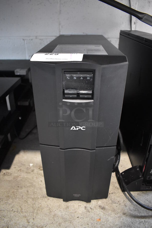APC SMT2200 Smart UPS. 8x21x17 - Image 2 of 8