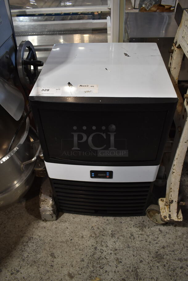 BRAND NEW SCRATCH AND DENT! 2023 Hoocoo HCIM-40 Stainless Steel Commercial Undercounter Self Contained Ice Machine. 115 Volts, 1 Phase. - Item #1109611