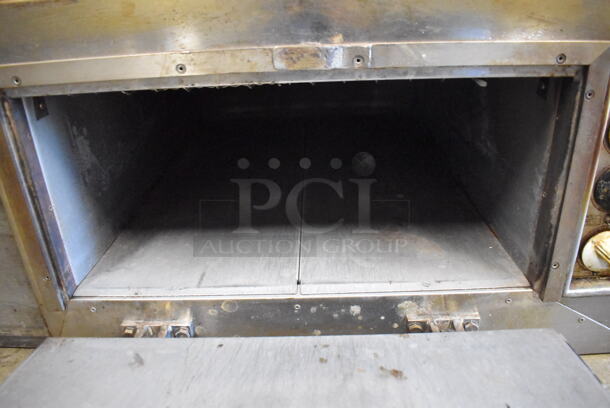 South Star Stainless Steel Commercial Countertop Single Deck Electric Powered Pizza Oven. 220 Volts. 27x33x16 - Image 5 of 6