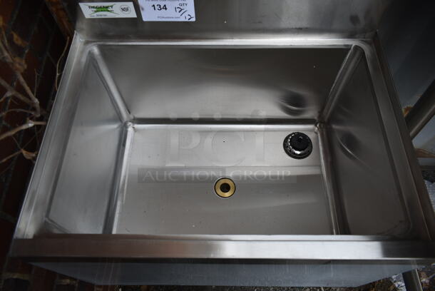 BRAND NEW SCRATCH AND DENT! Regency 600IB1824 Stainless Steel Commercial Ice Bin.  - Image 4 of 4