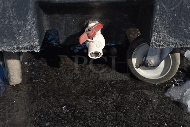 Cambro Black Poly Portable Ice Bin on Commercial Casters. - Image 2 of 6