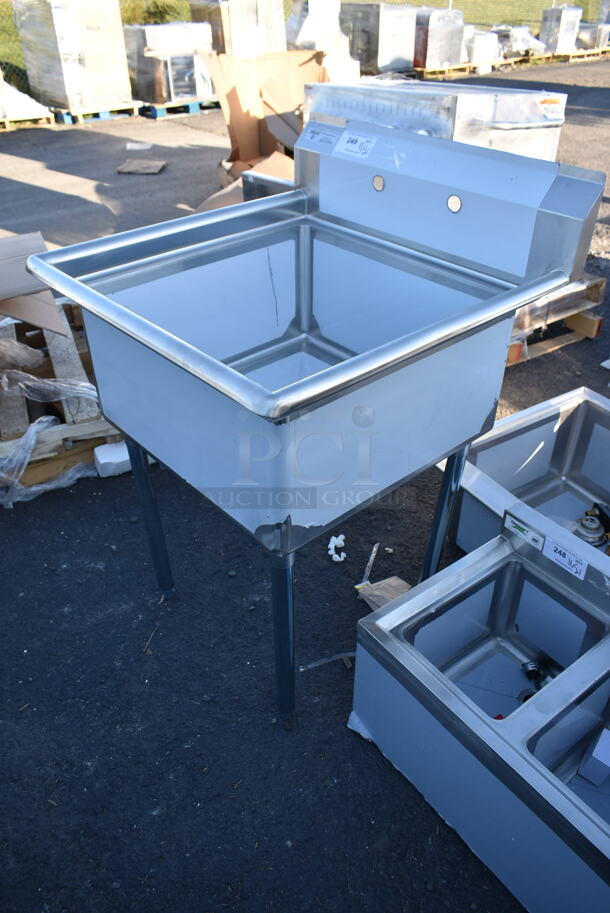 BRAND NEW SCRATCH AND DENT! Steelton 522CS12424 Stainless Steel Commercial Single Bay Sink. - Image 4 of 5