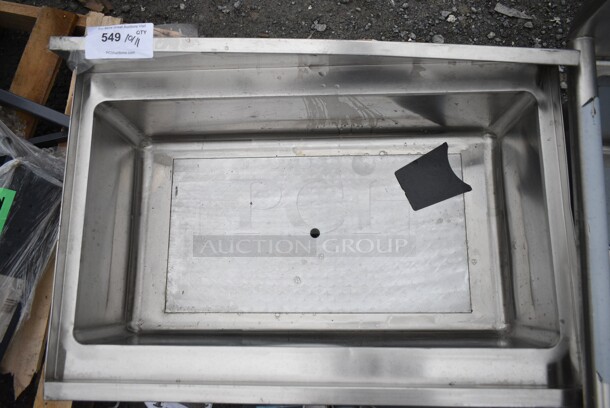 BRAND NEW SCRATCH AND DENT! Regency 600IB2130C0 21" x 30" Underbar Ice Bin with 10 Circuit Post-Mix Cold Plate and Bottle Holders - Image 7 of 8